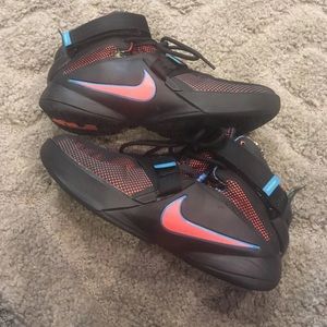 Nike Lebron soldier 9s